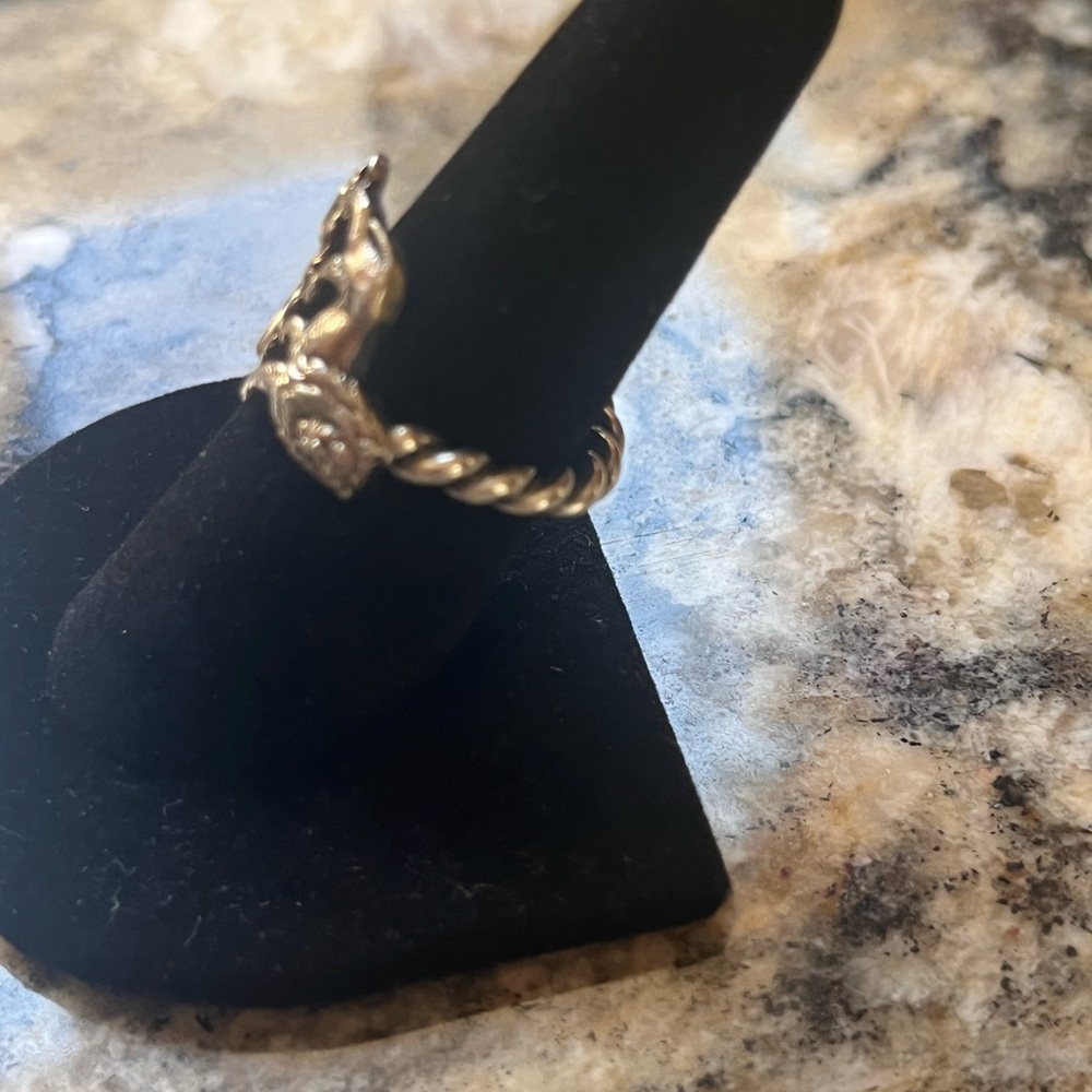 Sterling Silver Lion Ring - Picture 3 of 5